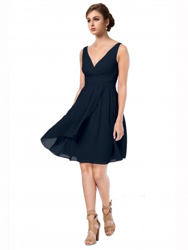 Bleu marine foncé Trapèze Col V Mousseline Courte Robes demoiselle d'honneur / Robes de cocktail à Vendre