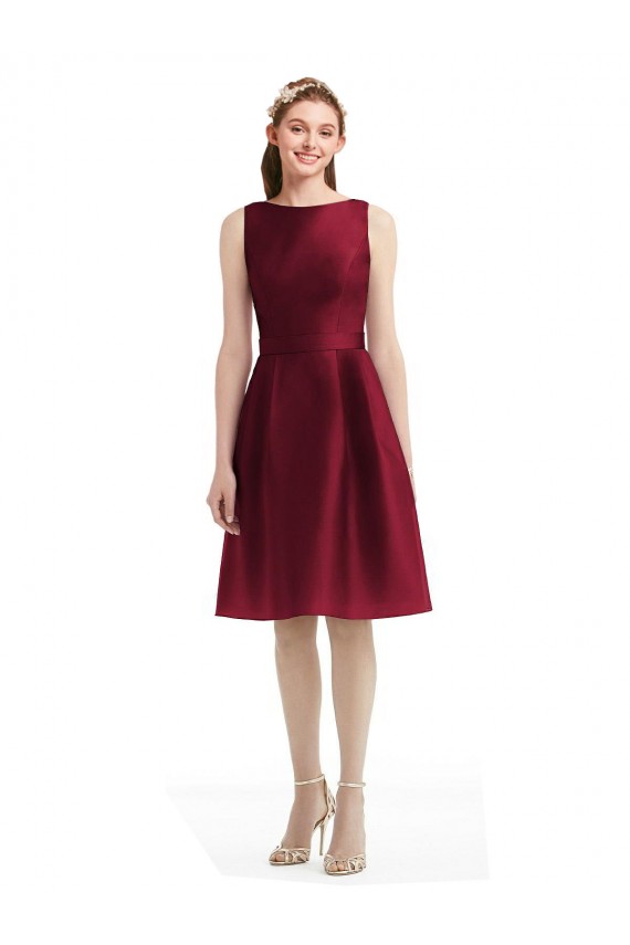 Bordeaux Trapèze Bateau Satiné Courte Robes demoiselle d'honneur / Robes de cocktail à Vendre