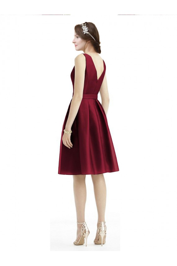 Bordeaux Trapèze Bateau Satiné Courte Robes demoiselle d'honneur / Robes de cocktail à Vendre