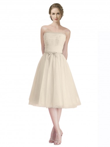 Trapèze Sans bretelle Tulle Courte Robes demoiselle d'honneur / Robes de cocktail à Vendre